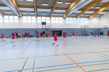 Bild 72 - B-Juniorinnen 2 Loewinnen Cup